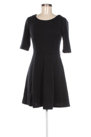 Φόρεμα Vero Moda, Μέγεθος M, Χρώμα Μαύρο, Τιμή 4,34 €