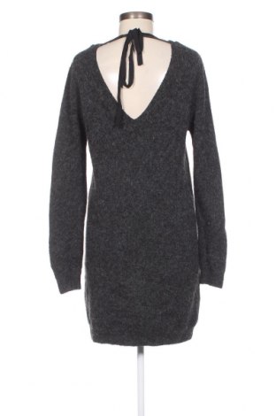 Kleid Vero Moda, Größe M, Farbe Grau, Preis € 5,64