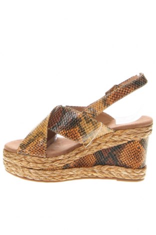 Sandale Alma en Pena, Mărime 37, Culoare Multicolor, Preț 226,32 Lei