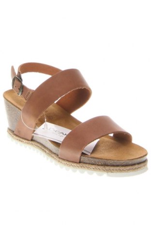 Sandalen Bearpaw, Größe 37, Farbe Braun, Preis 63,92 €