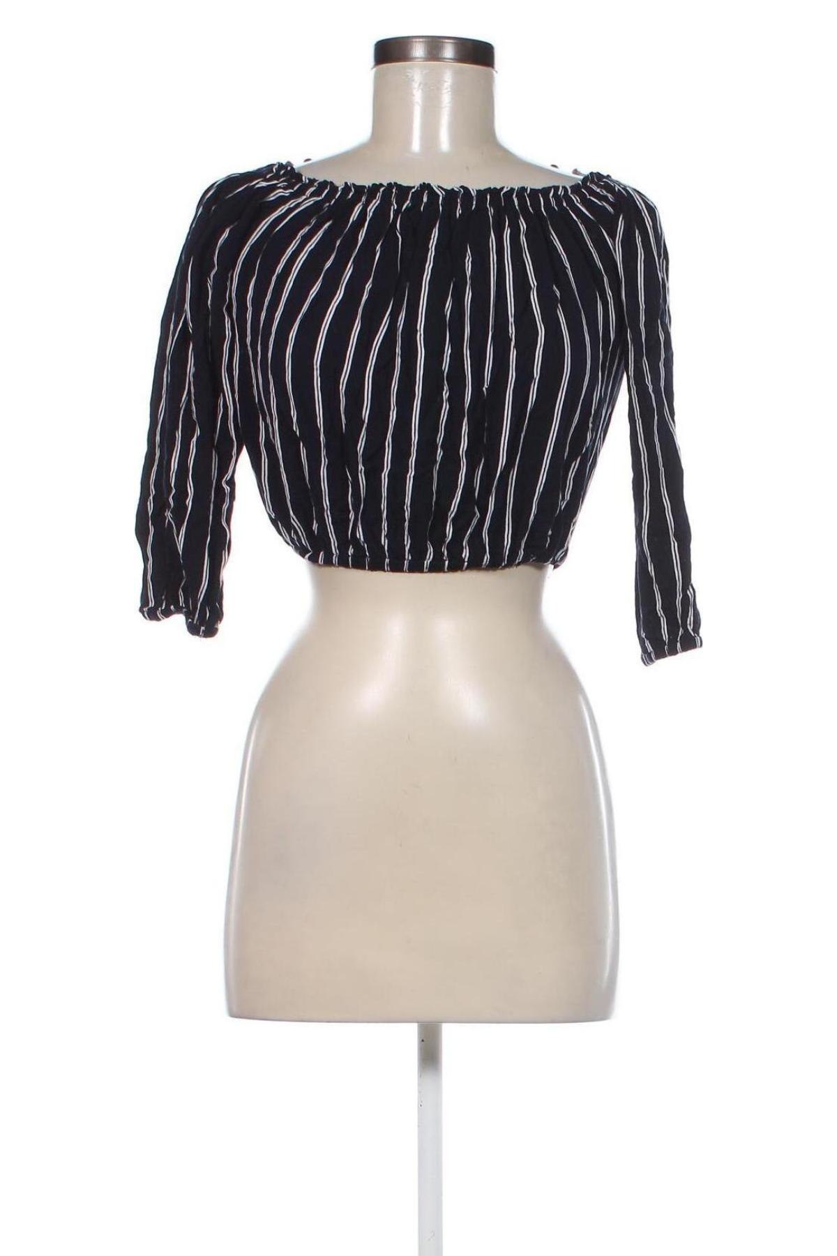 Γυναικεία μπλούζα Brandy Melville, Μέγεθος S, Χρώμα Μπλέ, Τιμή 1,76 €