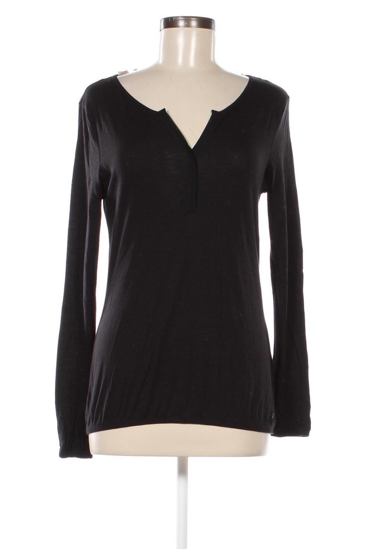 Γυναικεία μπλούζα Edc By Esprit, Μέγεθος XS, Χρώμα Μαύρο, Τιμή 3,15 €