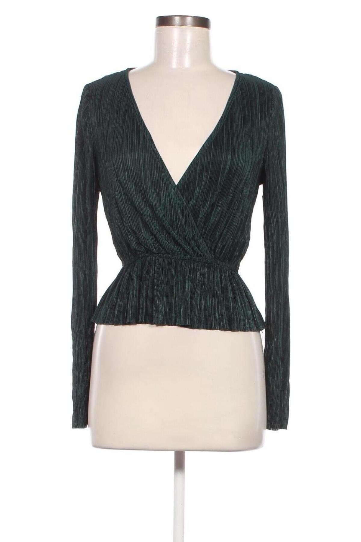 Γυναικεία μπλούζα Gina Tricot, Μέγεθος S, Χρώμα Πράσινο, Τιμή 2,23 €
