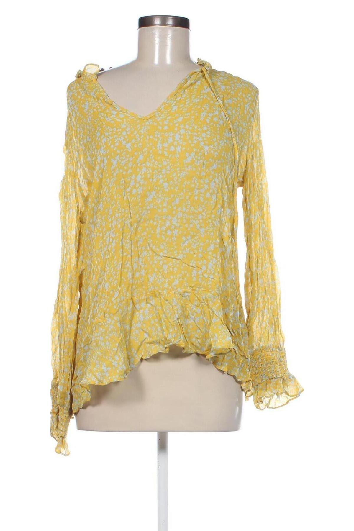 Γυναικεία μπλούζα Second Female, Μέγεθος L, Χρώμα Κίτρινο, Τιμή 4,45 €