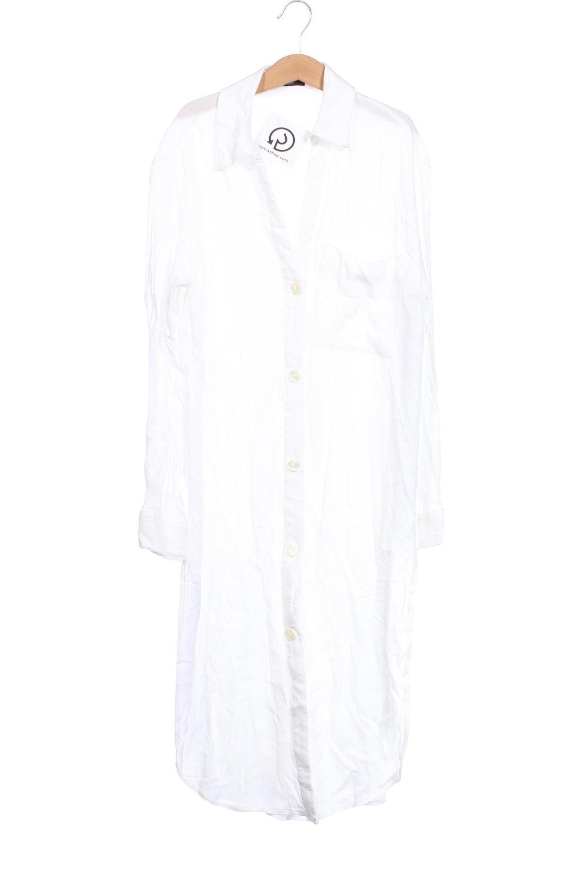 Γυναικείο πουκάμισο Bershka, Μέγεθος XS, Χρώμα Λευκό, Τιμή 13,00 €