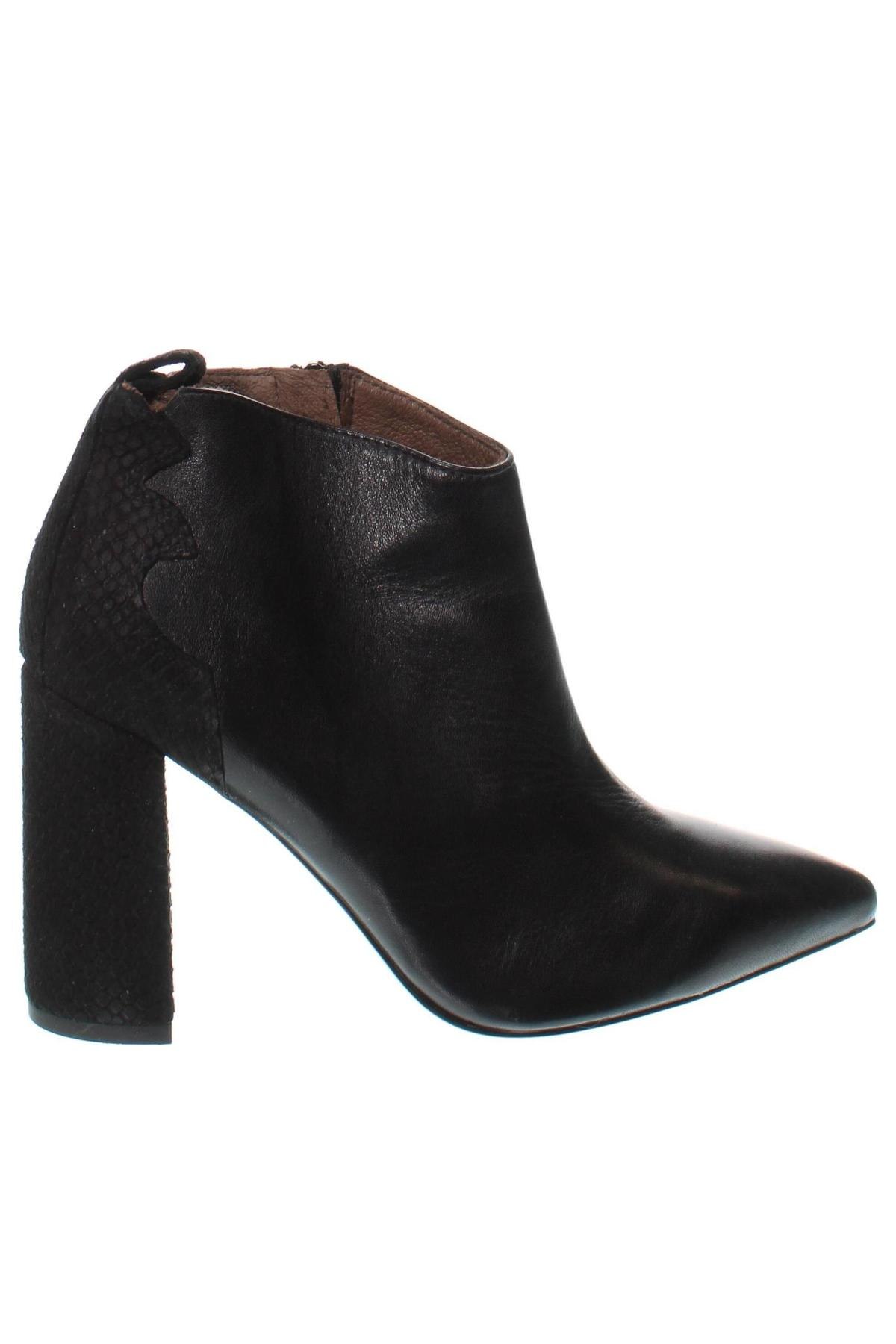 Botine de damă Nero Giardini, Mărime 38, Culoare Negru, Preț 221,94 Lei