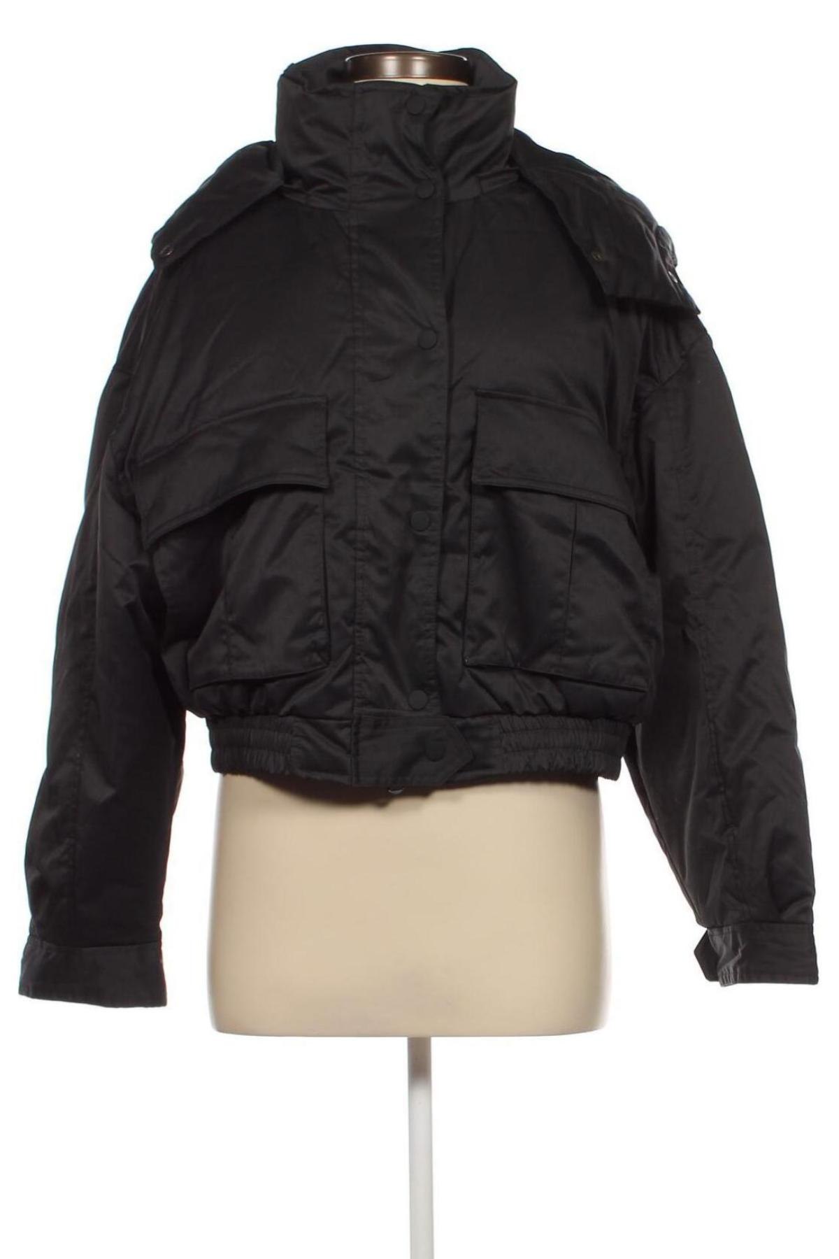 Γυναικείο μπουφάν Pull&Bear, Μέγεθος L, Χρώμα Μαύρο, Τιμή 21,29 €