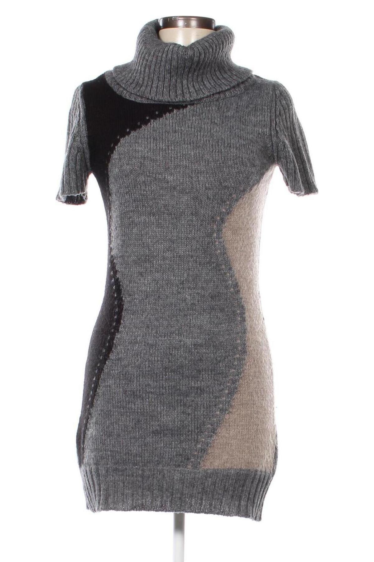 Kleid, Größe S, Farbe Grau, Preis € 6,49