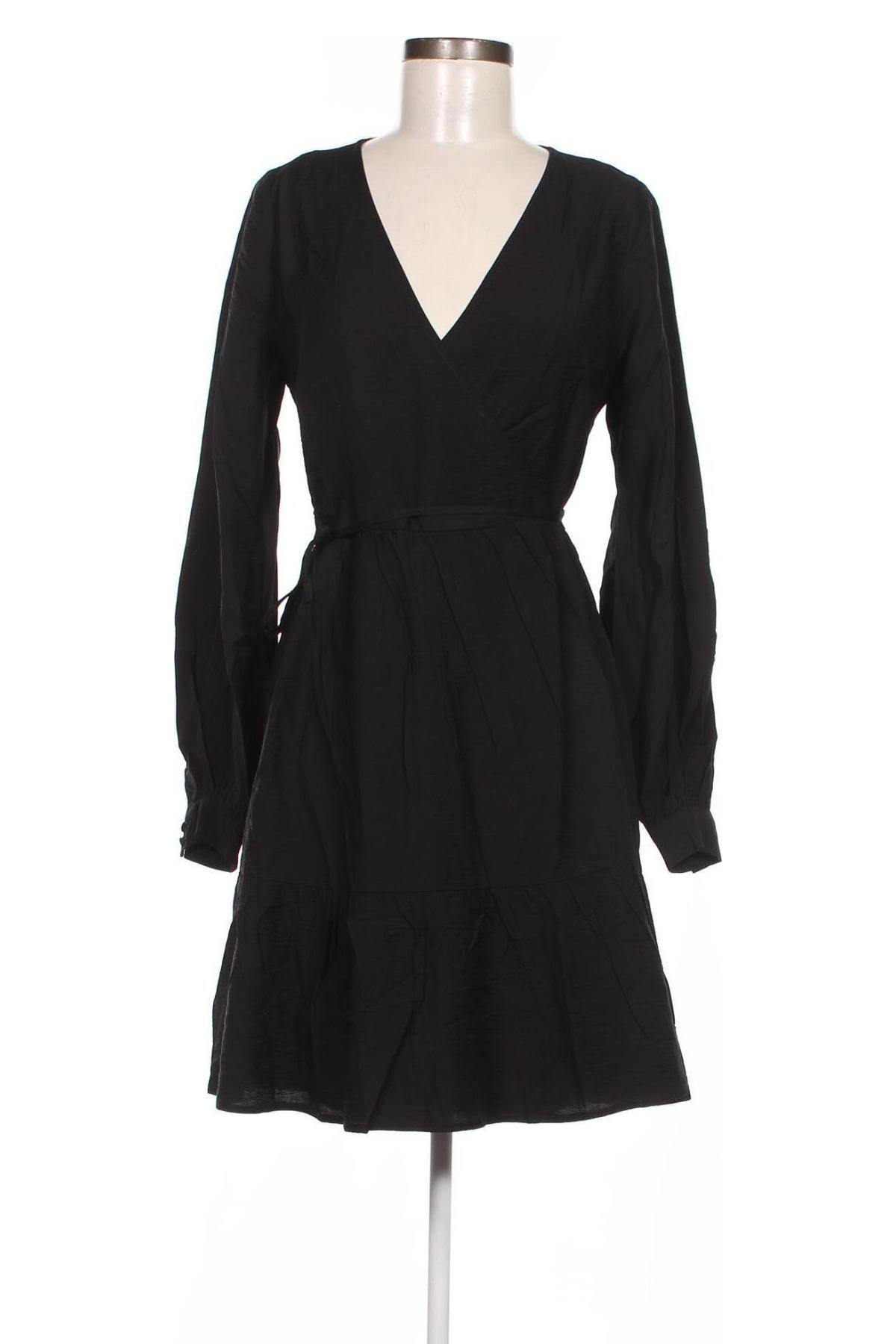 Kleid Guido Maria Kretschmer for About You, Größe M, Farbe Schwarz, Preis 18,37 €