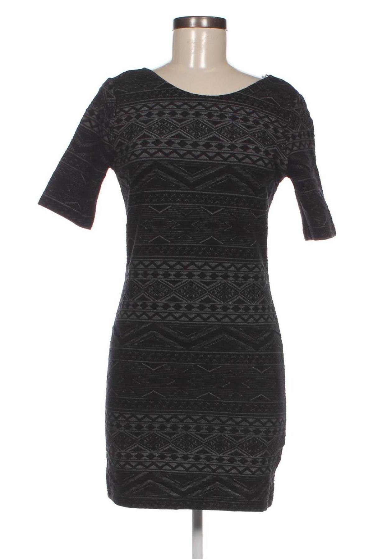 Kleid H&M Divided, Größe XL, Farbe Schwarz, Preis 8,07 €