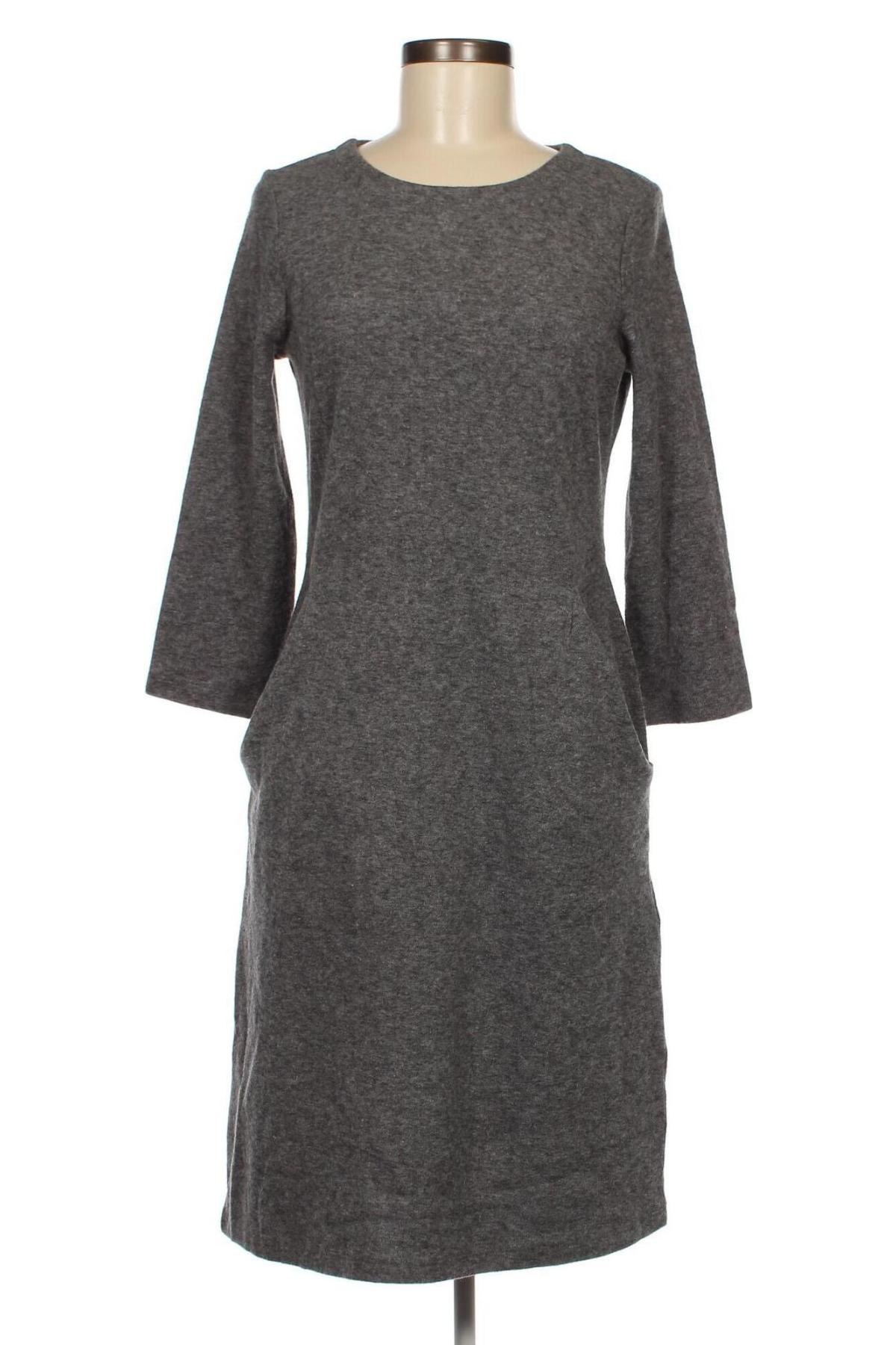 Kleid Opus, Größe M, Farbe Grau, Preis 57,06 €