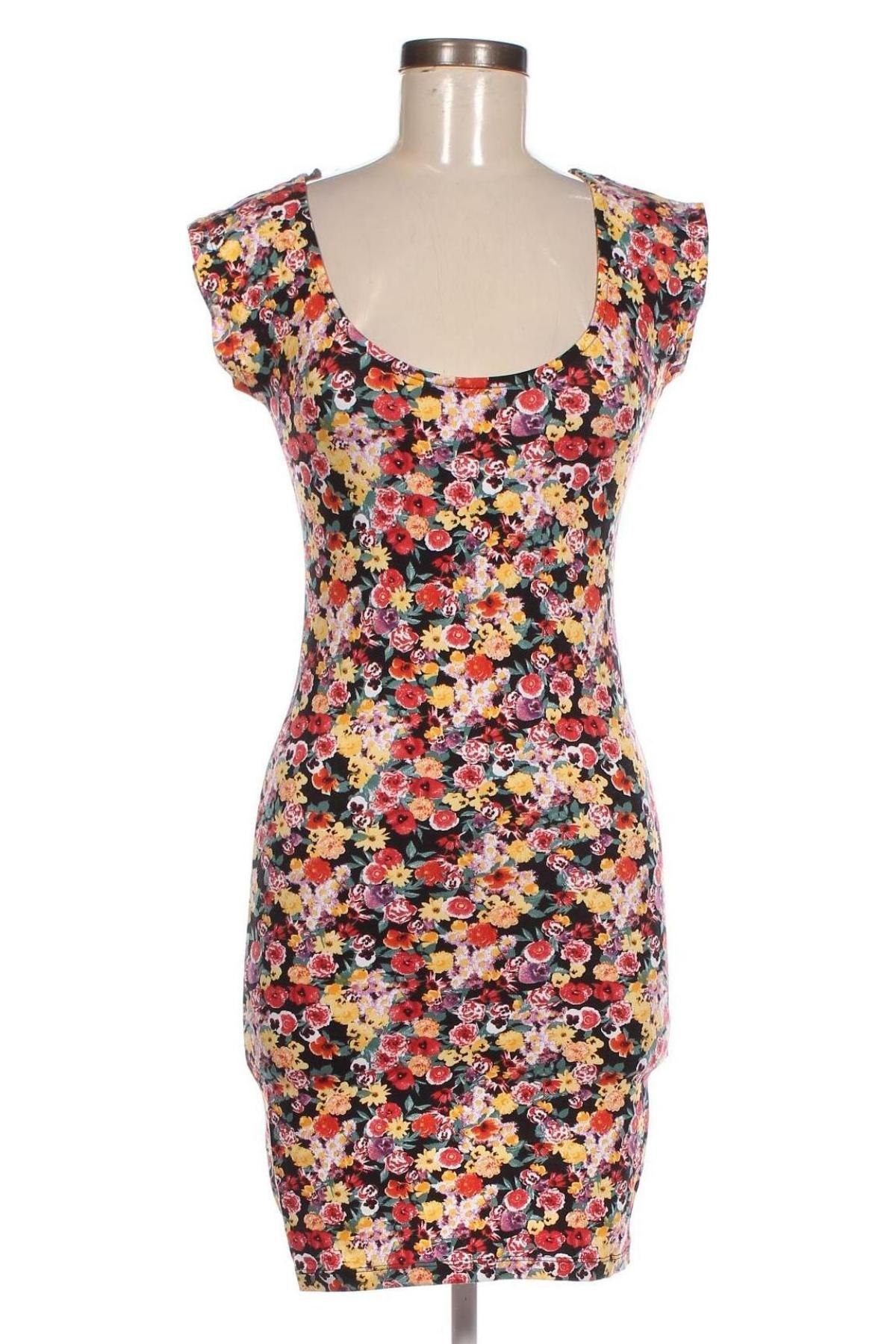 Φόρεμα Pull&Bear, Μέγεθος M, Χρώμα Πολύχρωμο, Τιμή 17,94 €