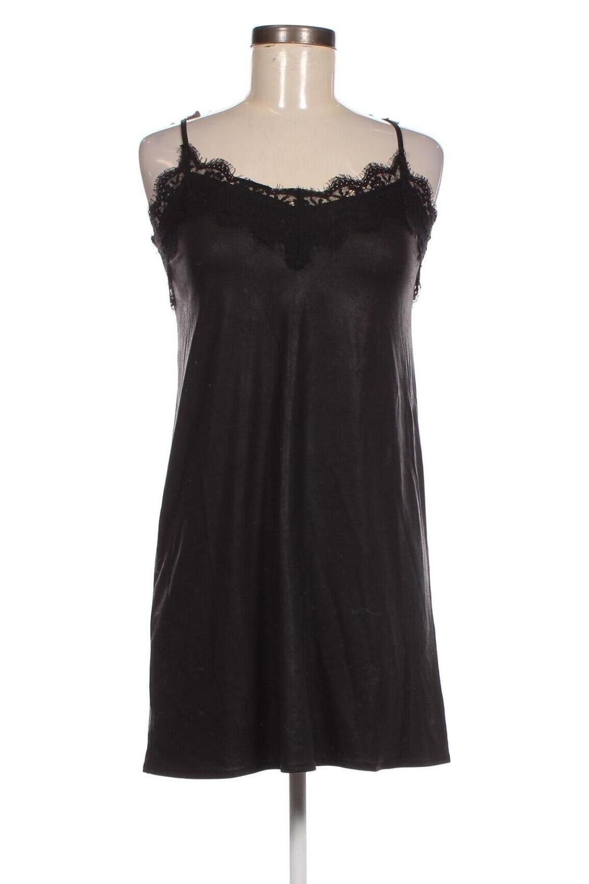 Rochie Stradivarius, Mărime S, Culoare Negru, Preț 33,29 Lei