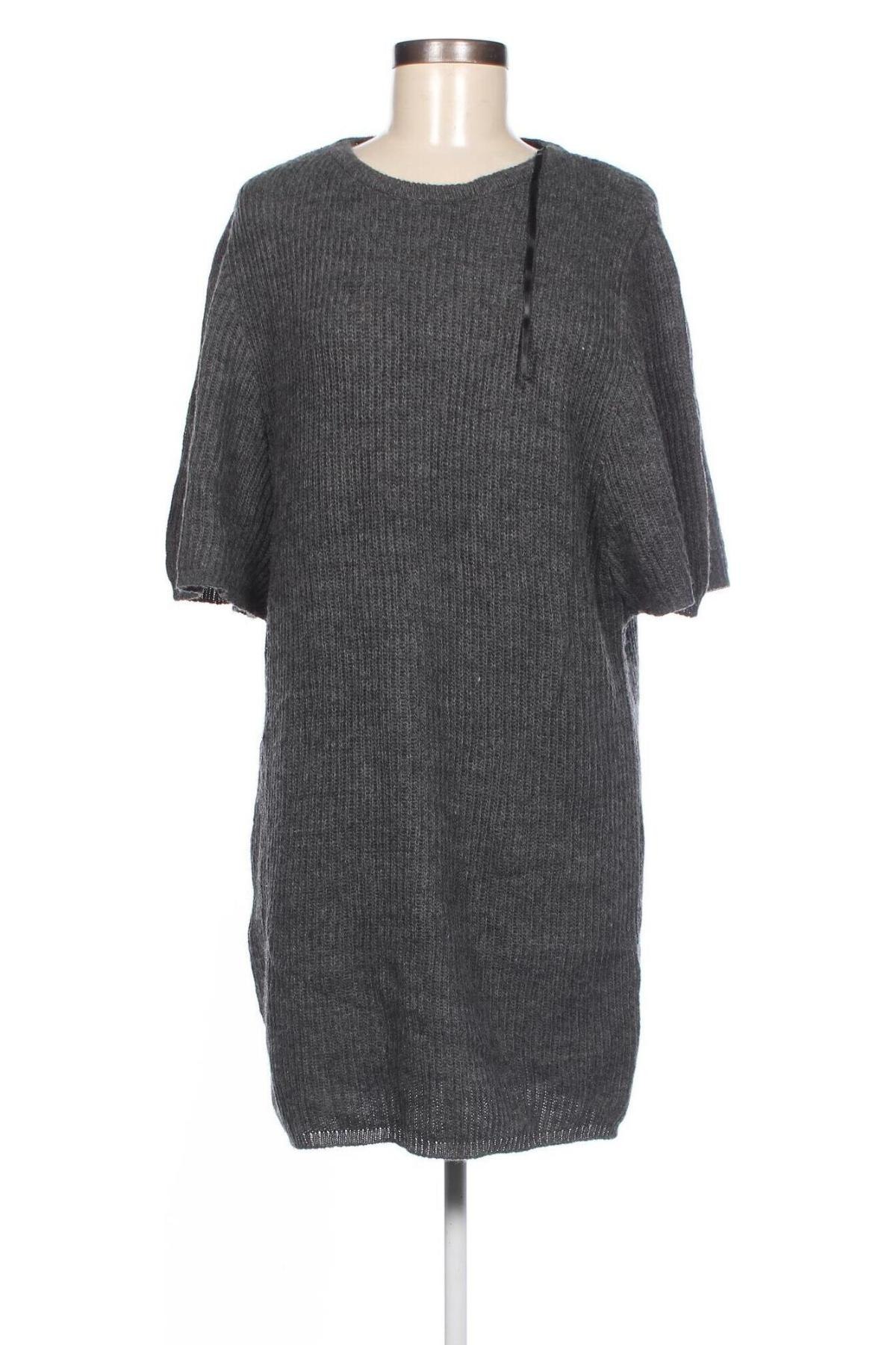 Kleid Zara Knitwear, Größe M, Farbe Grau, Preis 5,01 €