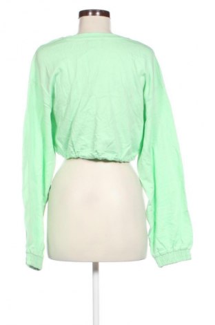 Damen Shirt Bershka, Größe M, Farbe Grün, Preis € 12,99