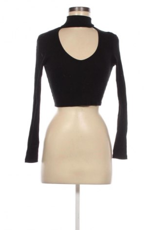 Dámská halenka Bershka, Velikost S, Barva Černá, Cena  149,00 Kč
