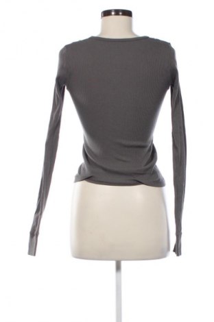 Dámska blúza Brandy Melville, Veľkosť S, Farba Sivá, Cena  18,47 €