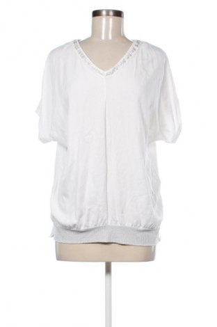 Damen Shirt Cato, Größe M, Farbe Weiß, Preis 18,45 €