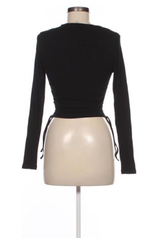 Bluză de femei Edited, Mărime M, Culoare Negru, Preț 110,99 Lei