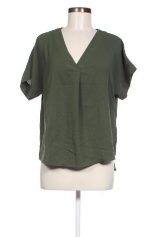 Damen Shirt NEW COLLECTION, Größe M, Farbe Grün, Preis 18,99 €