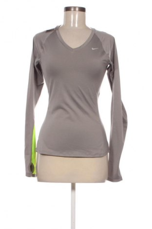 Damen Shirt Nike, Größe S, Farbe Grau, Preis € 23,99