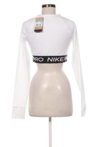 Дамска блуза Nike, Размер M, Цвят Бял, Цена 98,99 лв.