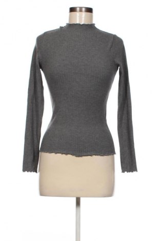 Bluză de femei ONLY, Mărime S, Culoare Gri, Preț 150,99 Lei