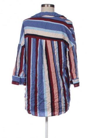Damen Shirt Stradivarius, Größe S, Farbe Mehrfarbig, Preis 9,12 €