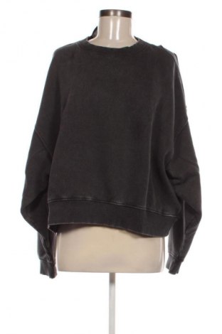 Damen Shirt Weekday, Größe S, Farbe Grau, Preis € 48,99