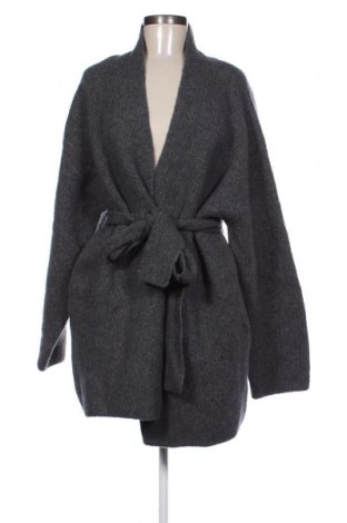 Damen Strickjacke H&M, Größe M, Farbe Grau, Preis 27,70 €