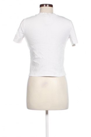 Damen T-Shirt Bershka, Größe S, Farbe Weiß, Preis 8,62 €