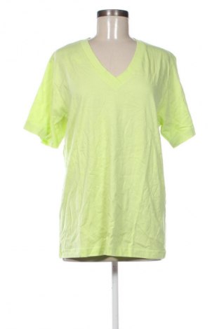 Γυναικείο t-shirt Bpc Bonprix Collection, Μέγεθος S, Χρώμα Πράσινο, Τιμή 10,99 €