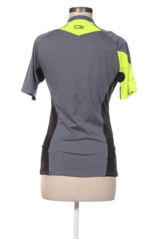 Дамска тениска Decathlon, Размер S, Цвят Сив, Цена 14,99 лв.