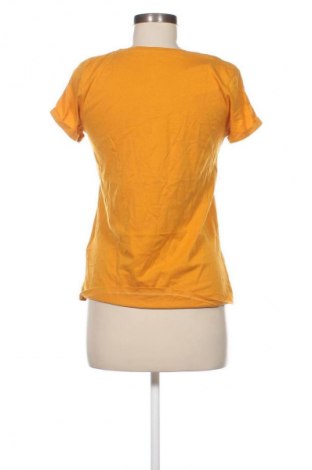 Γυναικείο t-shirt FSBN Sister, Μέγεθος M, Χρώμα Κίτρινο, Τιμή 10,99 €