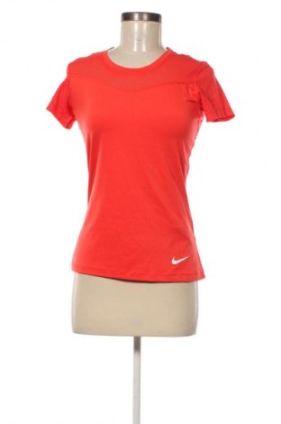 Damen T-Shirt Nike, Größe M, Farbe Rot, Preis 18,99 €