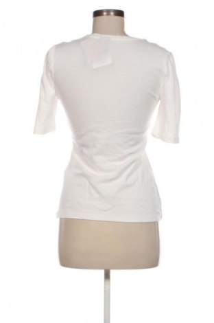 Γυναικείο t-shirt Pieces, Μέγεθος M, Χρώμα Λευκό, Τιμή 19,99 €