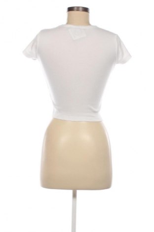 Damen T-Shirt Pull&Bear, Größe S, Farbe Weiß, Preis € 8,70