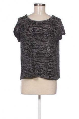 Γυναικείο t-shirt Q/S by S.Oliver, Μέγεθος L, Χρώμα Πολύχρωμο, Τιμή 9,00 €