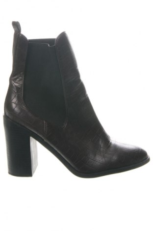 Damen Stiefeletten F&F, Größe 39, Farbe Braun, Preis € 24,55