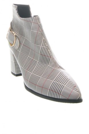 Botine de damă Unbranded, Mărime 41, Culoare Multicolor, Preț 124,68 Lei