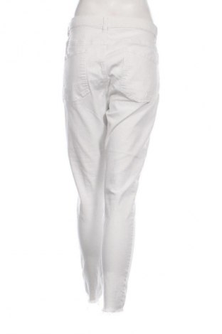 Damen Jeans Beloved, Größe XL, Farbe Weiß, Preis € 14,54
