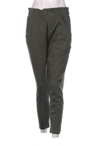 Damskie jeansy Beloved, Rozmiar M, Kolor Zielony, Cena 43,68 zł
