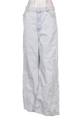 Γυναικείο Τζίν Bershka, Μέγεθος XL, Χρώμα Μπλέ, Τιμή 18,99 €