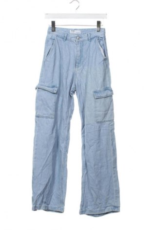 Γυναικείο Τζίν Bershka, Μέγεθος XS, Χρώμα Μπλέ, Τιμή 18,99 €