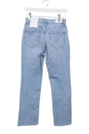 Női farmernadrág Bershka, Méret XS, Szín Kék, Ár 12 449 Ft