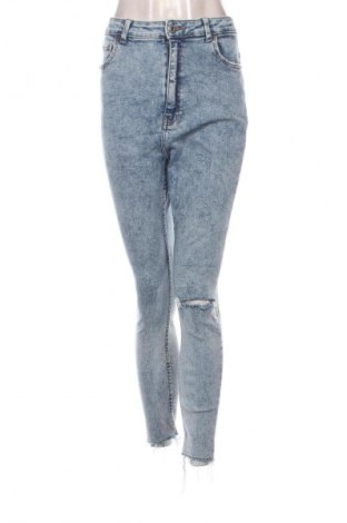 Damskie jeansy Bershka, Rozmiar XL, Kolor Niebieski, Cena 95,99 zł