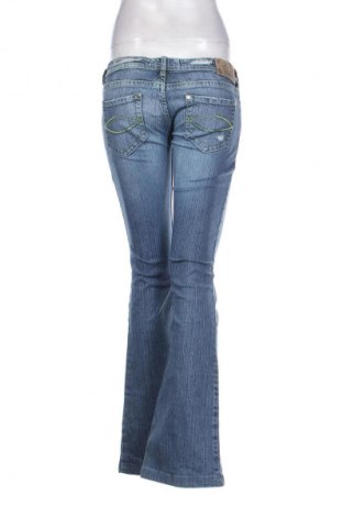 Γυναικείο Τζίν Bershka, Μέγεθος M, Χρώμα Μπλέ, Τιμή 14,83 €