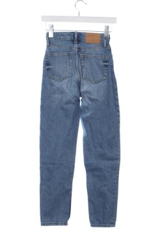 Damskie jeansy Bershka, Rozmiar XXS, Kolor Niebieski, Cena 69,68 zł