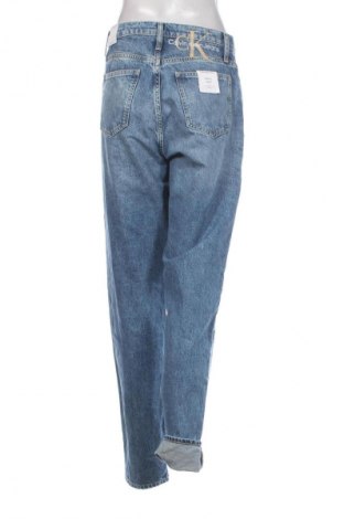 Дамски дънки Calvin Klein Jeans, Размер M, Цвят Син, Цена 157,99 лв.