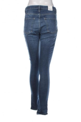 Дамски дънки Edc By Esprit, Размер M, Цвят Син, Цена 93,99 лв.